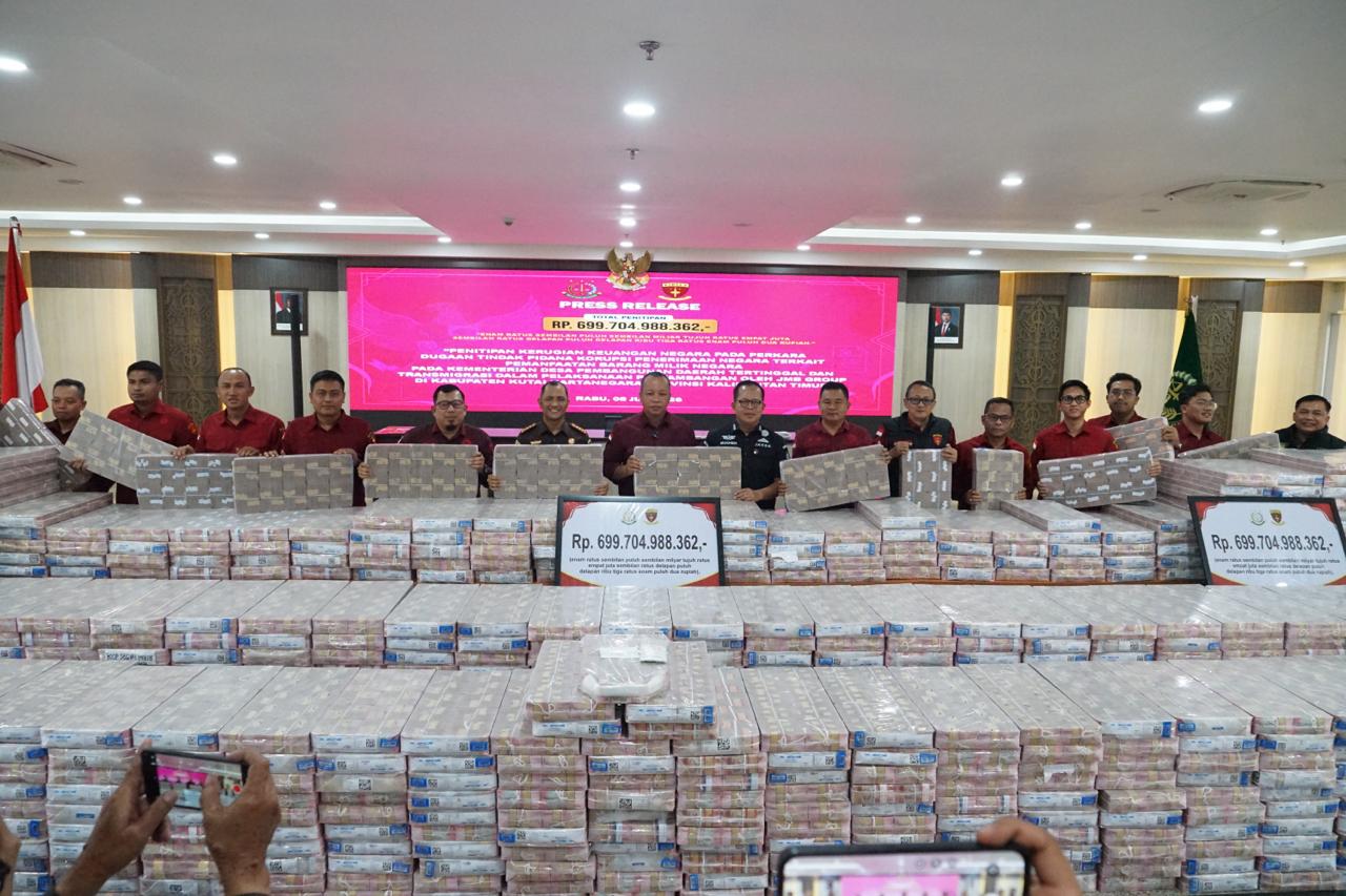  Kejaksaan Tinggi Kaltim Selamatkan Uang Rp 699 Miliar dari Perkara Dugaan Korupsi Tambang