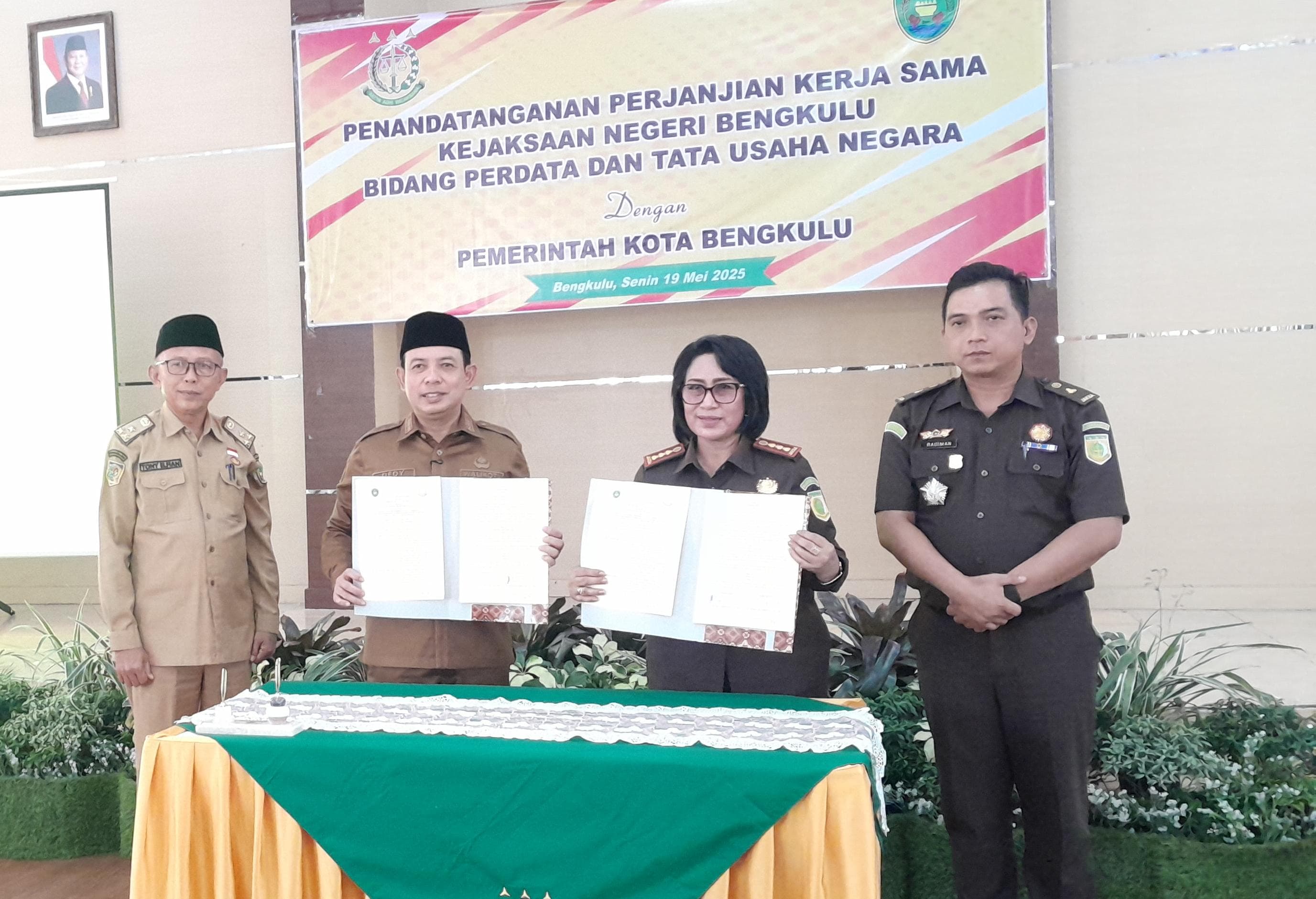 Pemkot Bengkulu Teken MoU dengan Kejari untuk Pendampingan Hukum Bidang Datun