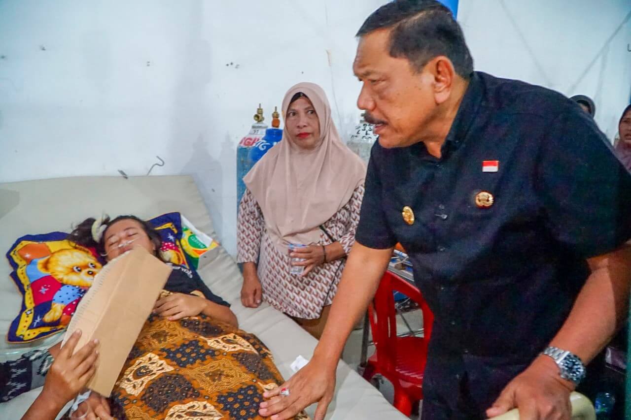 Wagub Mian Cek Kondisi Korban Keracunan MBG di Lebong