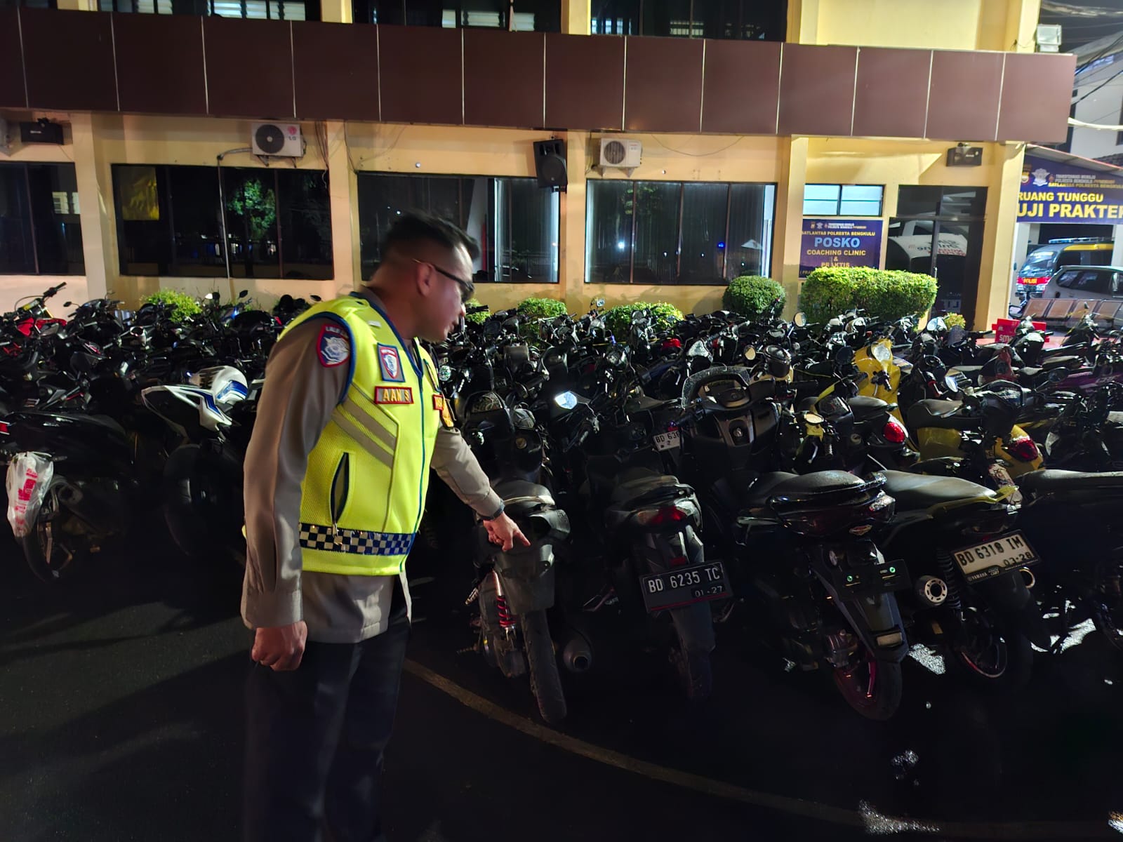 Polisi Amankan Puluhan Motor Knalpot Brong, Dua Pengendara Kecelakaan