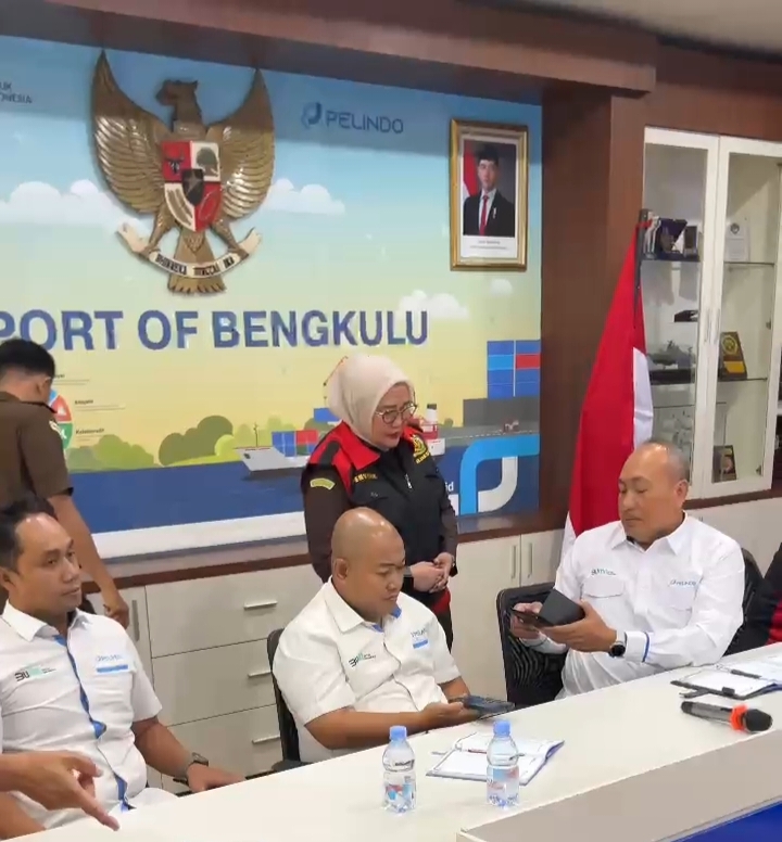 Pelindo Bengkulu Digeledah Kejati, Petingginya 'Diancam' Pasal Perintangan Penyidikan, Handphone Diperiksa