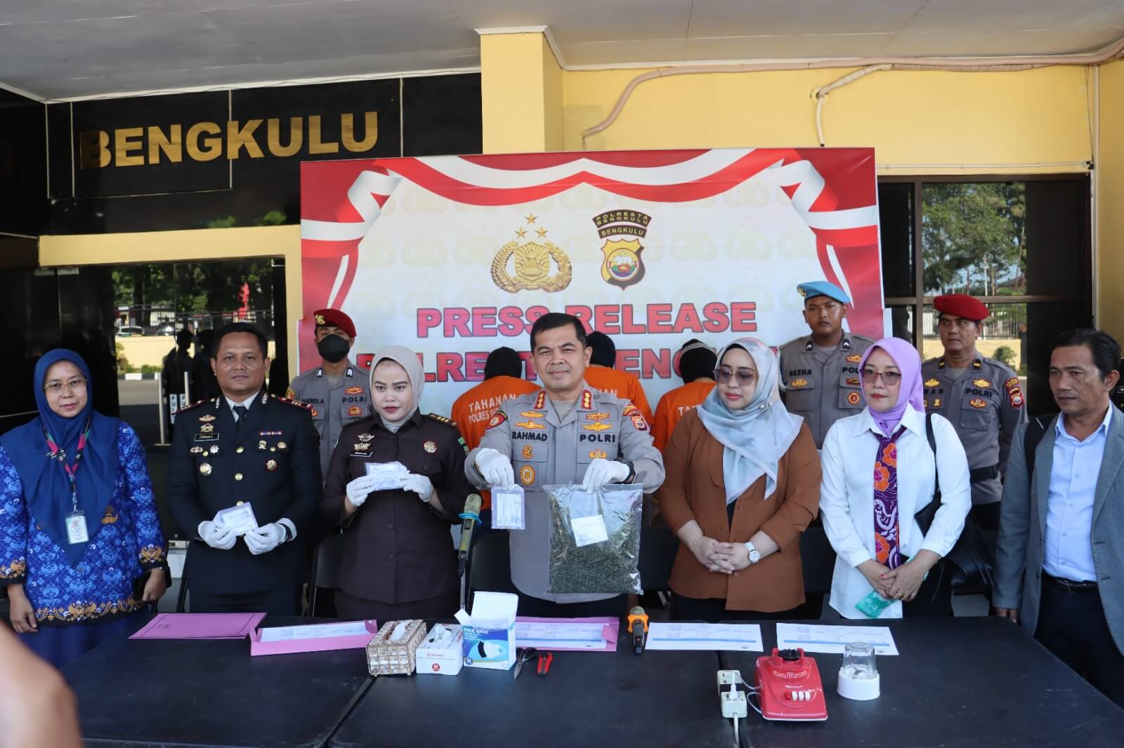Kapolresta Bengkulu Musnahkan Barbuk Sabu dan Ganja Milik 3 Residivis agar Tidak Disalahgunakan