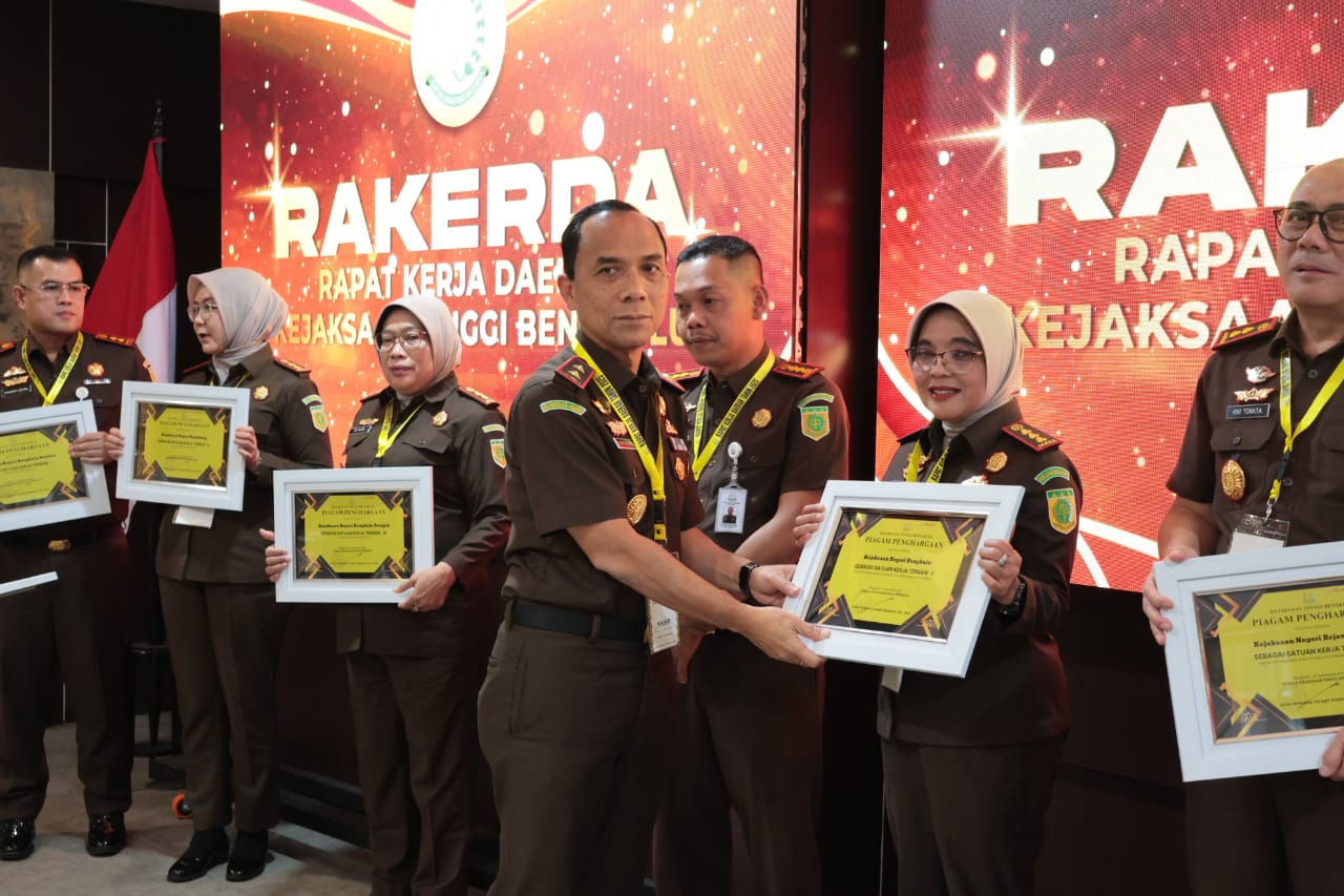 Rakerda 2025: Kejari Bengkulu Juara Umum Satker Terbaik Kejati Bengkulu, Borong 9 Nominasi Penghargaan