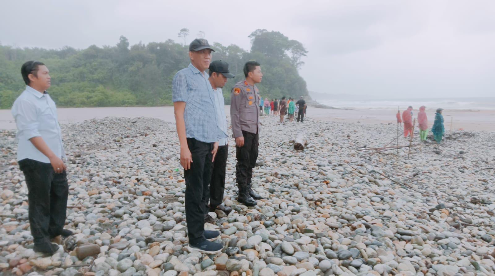 Empat Hari Setelah Hanyut, Pencarian Tiga Korban 'Rawang Nanggam' Sungai Kedurang Belum Membuahkan Hasil 