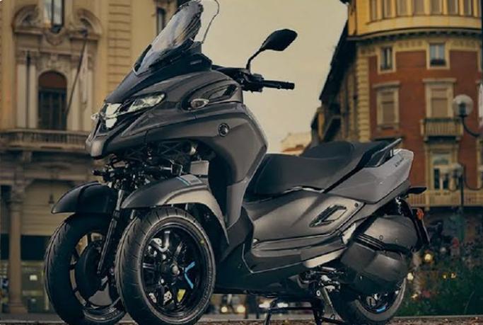 Skutik Premium Harga Ratusan Juta, Yamaha Tricity 300 2024 Hadirkan ...