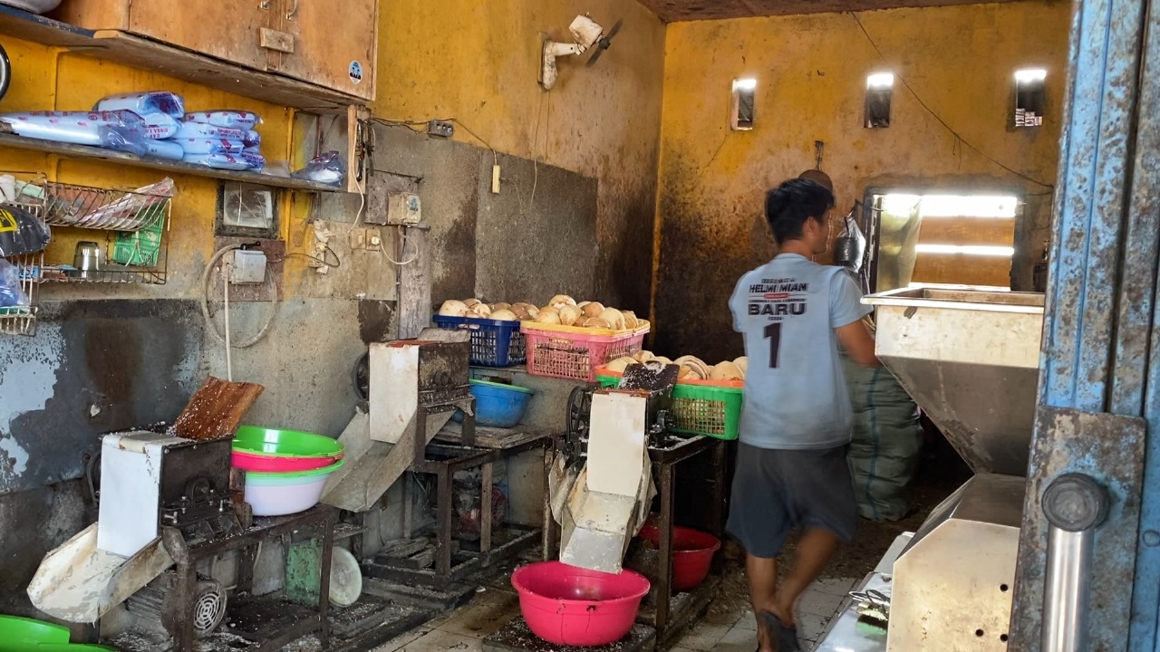 Harga Santan Kelapa di Kota Bengkulu Turun, Dijual Segini per Kilo