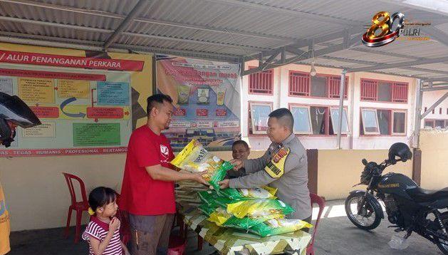 HUT Polri ke 80, Polsek Selebar Gelar Gerakan Pangan Murah, 500 Kilogram Beras SPHP Ludes Terjual