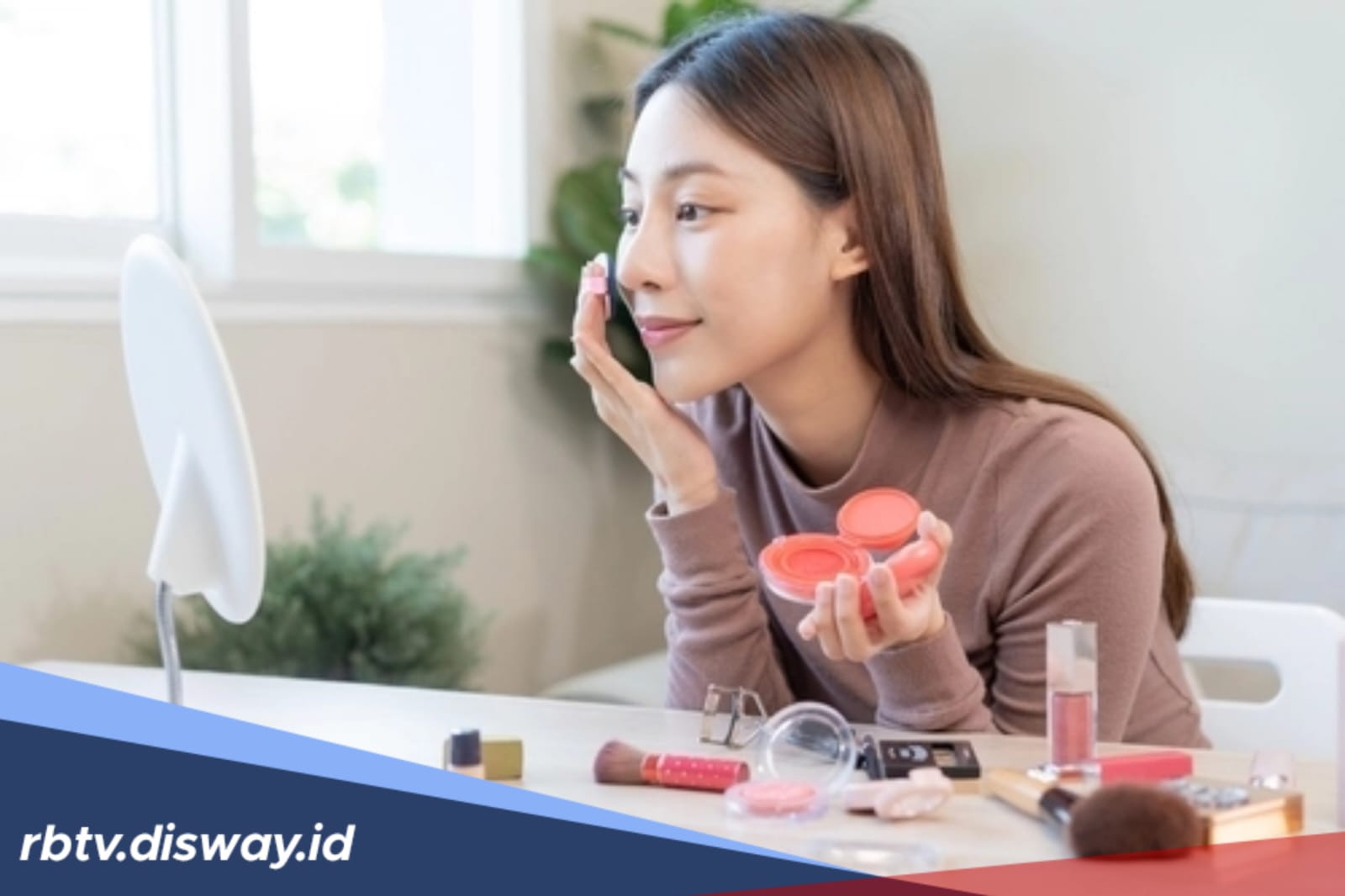 Tutorial Make Up Natural untuk ke Kantor, Simpel dan Cantik 