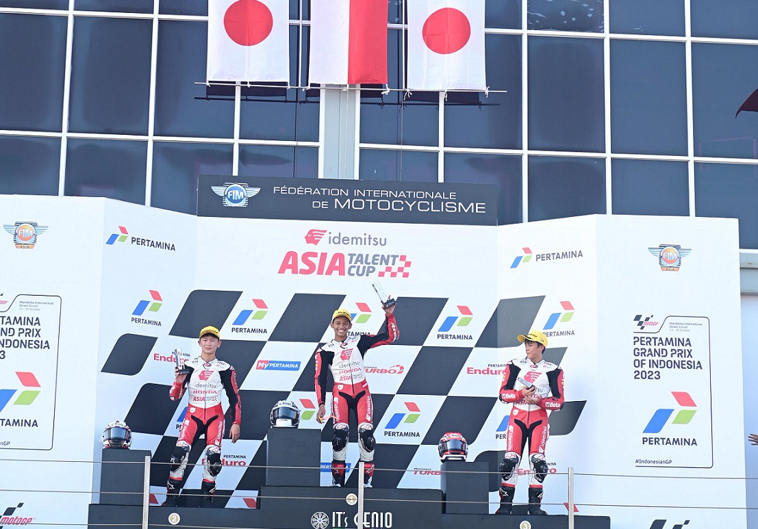 Performa Gemilang, Veda Pembalap Astra Honda Sapu Bersih Podium di IATC Mandalika