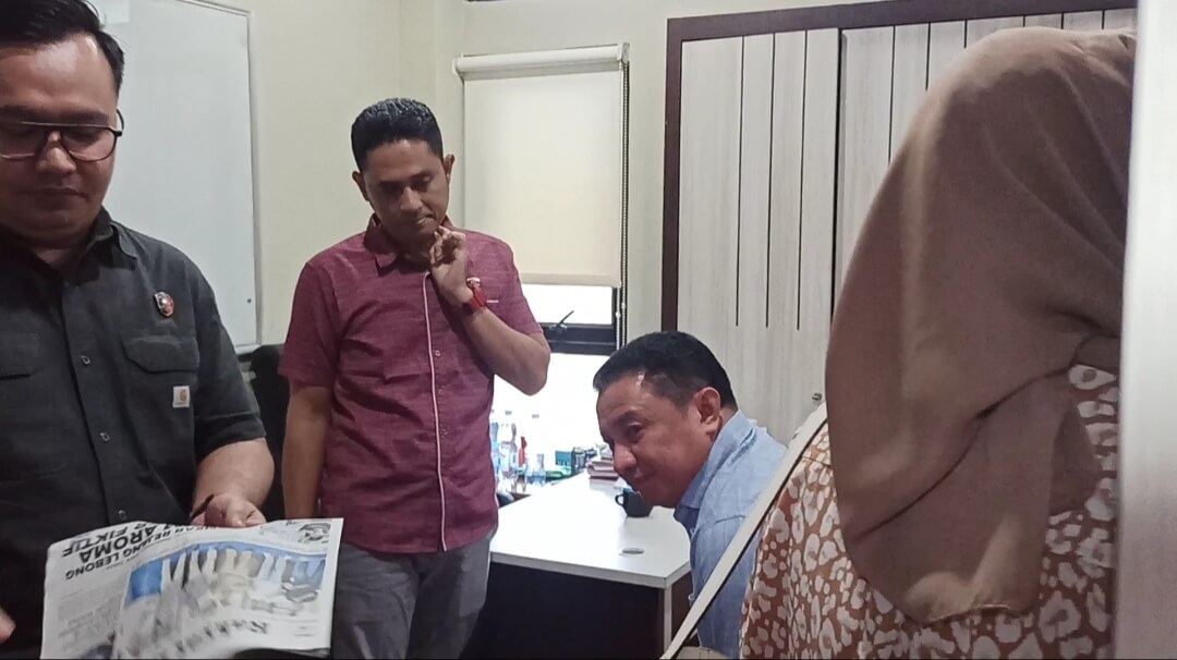 Didampingi Pengacara Ana, Direktur Perumda Tirta Hidayah Kota Bengkulu Diperiksa Polda