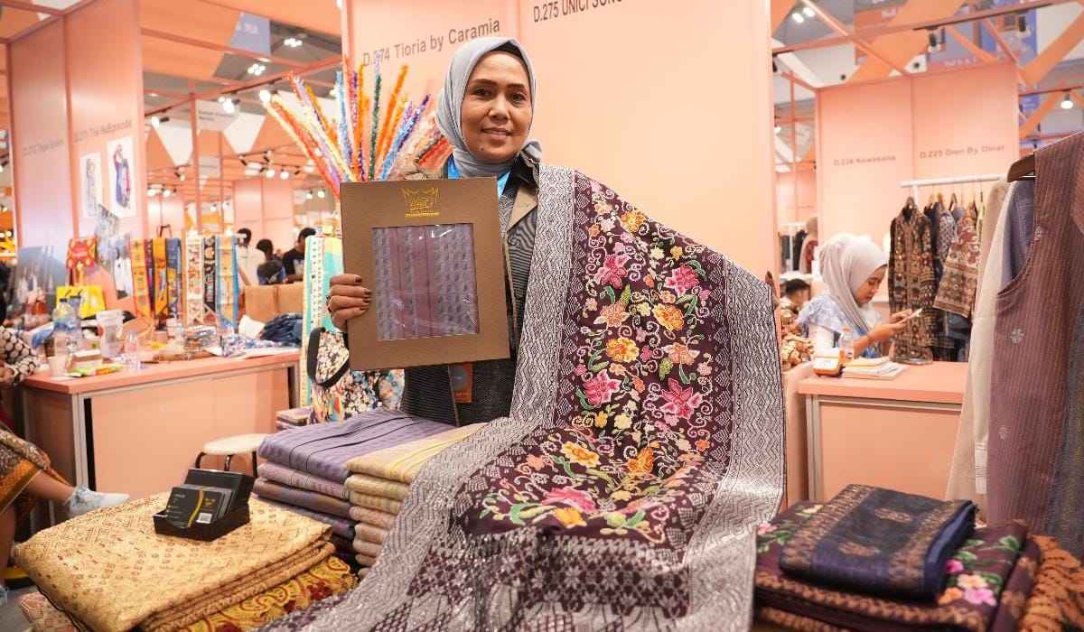 Kesuksesan UMKM Unici Songket Silungkang, Upaya BRI Dorong Produk Warisan Budaya Tembus Pasar Internasional