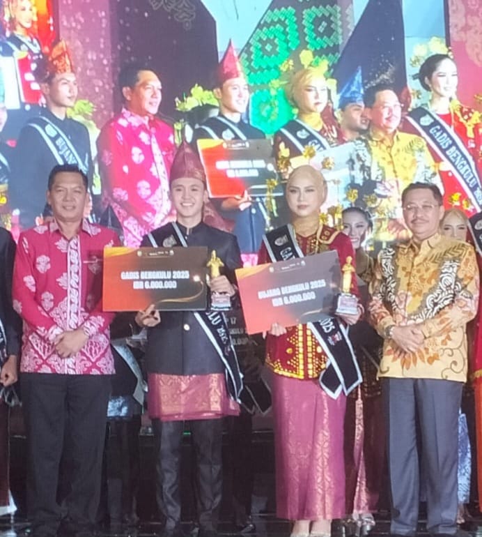 Seluma dan Bengkulu Utara Rebut Juara Pemilihan Bujang dan Gadis Bengkulu 2025