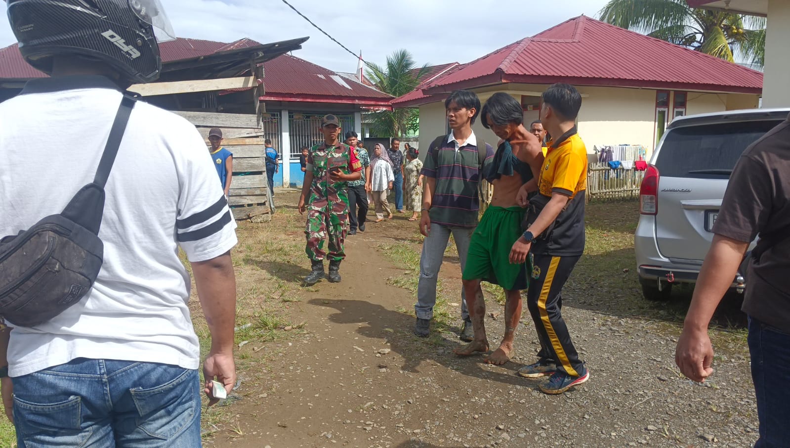 Pria di Lebong Mengamuk Pakai Cangkul, 3 Orang Terluka