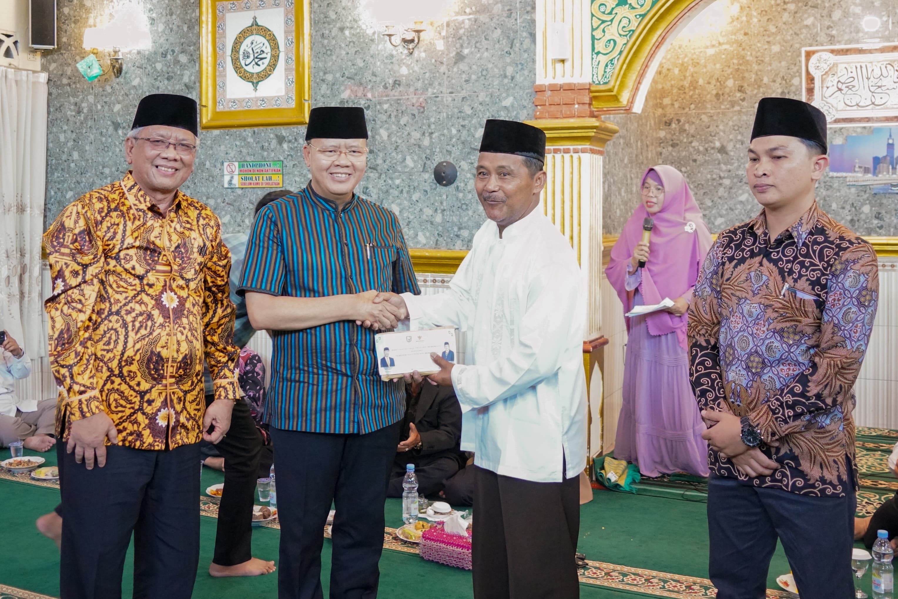 Gubernur Bengkulu Rohidin Mersyah Tuntaskan Biaya Pembebasan Lahan Masjid Al-Muttaqien di Rejang Lebong 