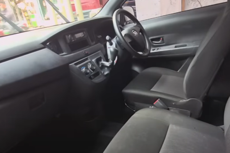 Pilihan Mobil Bekas Harga Rp50 Juta, Ada Minibus dan Sedan