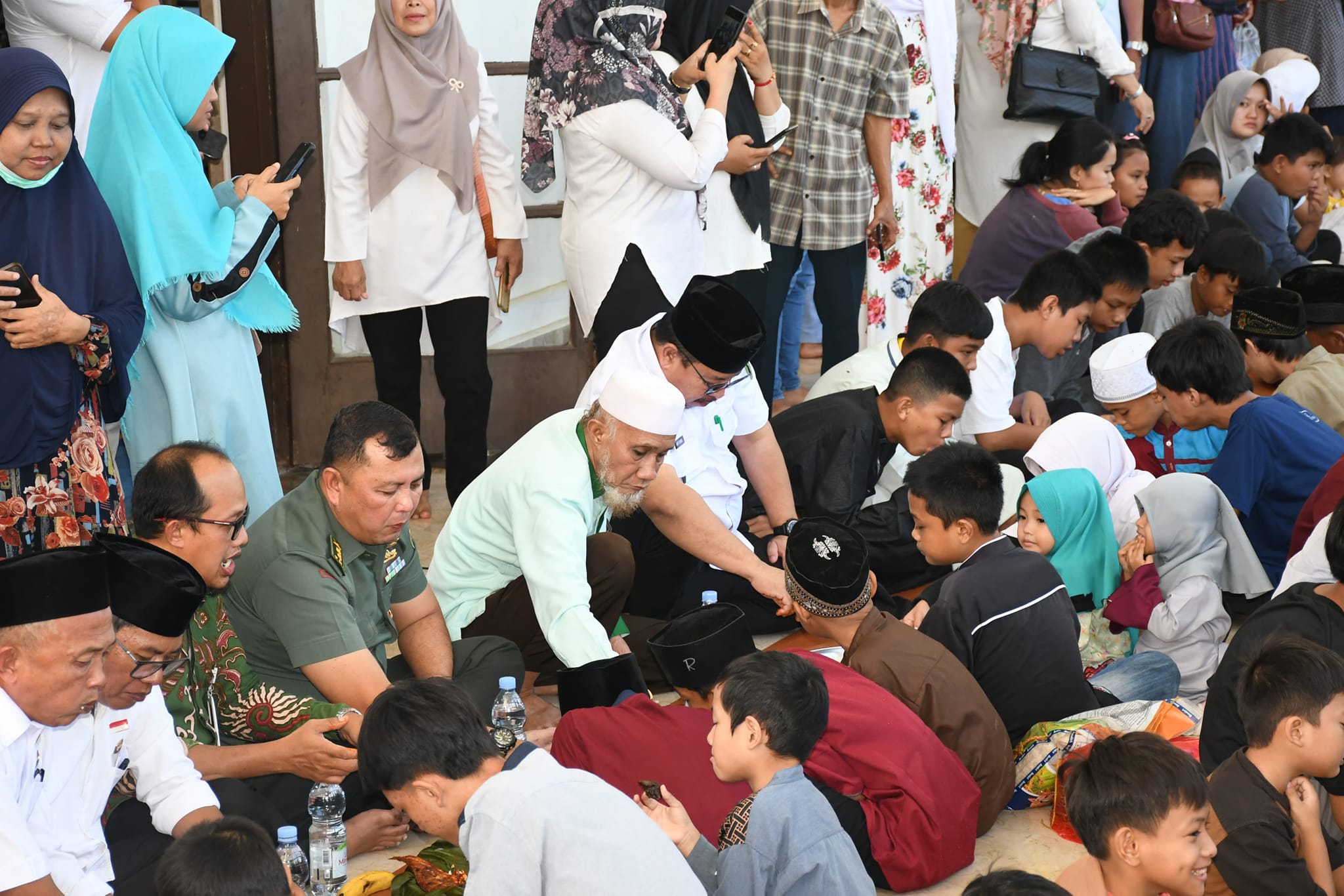 Momen 10 Muharram, Pj Walikota Bengkulu Arif Gunadi Kumpul Bersama 1000 Anak Yatim