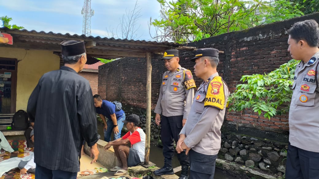 Balita Mungil Hanyut di Siring Samping Rumah, Ditemukan Berjarak 1 Kilometer dari Lokasi Jatuh