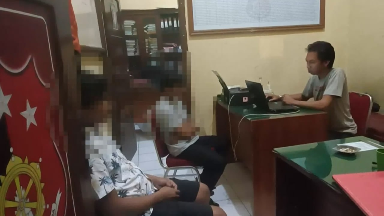 Digerebek, Tiga Pelajar Penjual Samcodin Dibawa ke Kantor Polisi