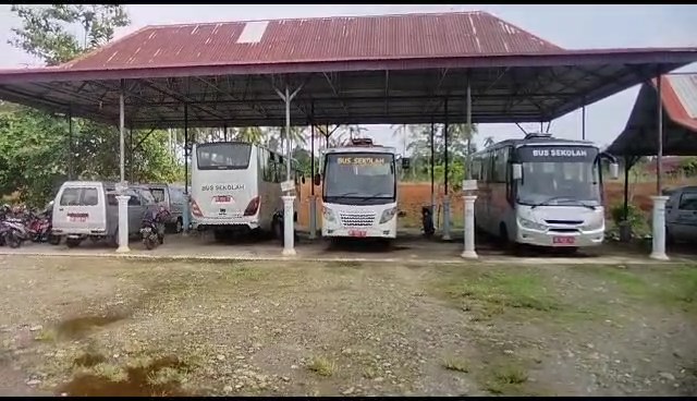 Lelang Bus Sekolah, dari 33 Bus Sekolah hanya 4 yang Layak