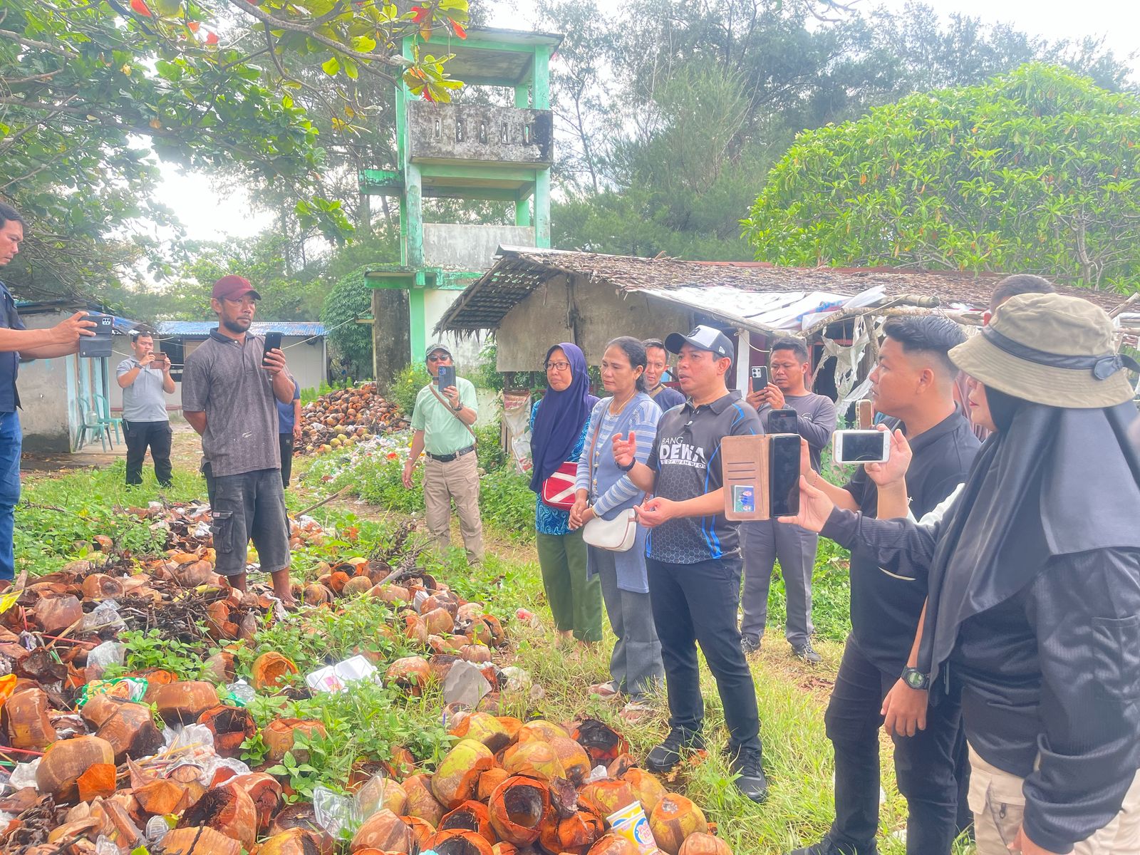 Sebagian Pedagang Sudah Bongkar Sendiri Warem di Pantai Panjang, Ini Peringatan Walikota Bengkulu 