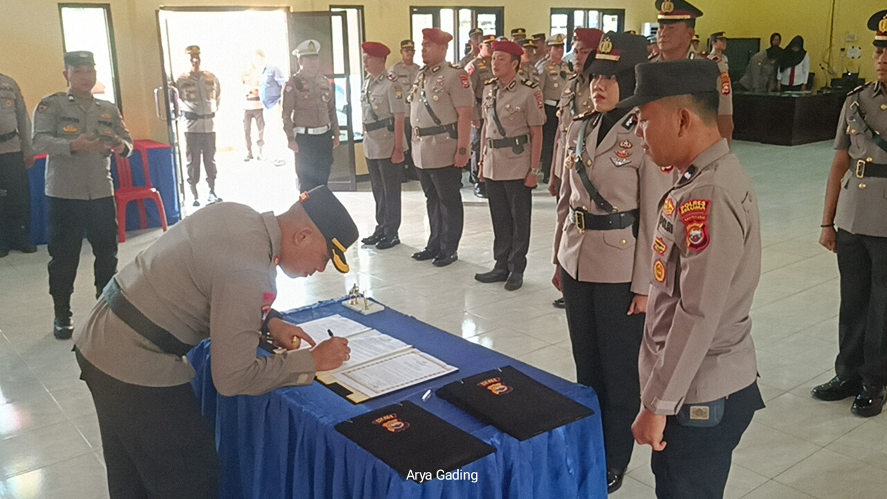 Sertijab 2 Kasat dan 2 Kapolsek Jajaran Polres Seluma, Ini Pesan Kapolres Seluma 