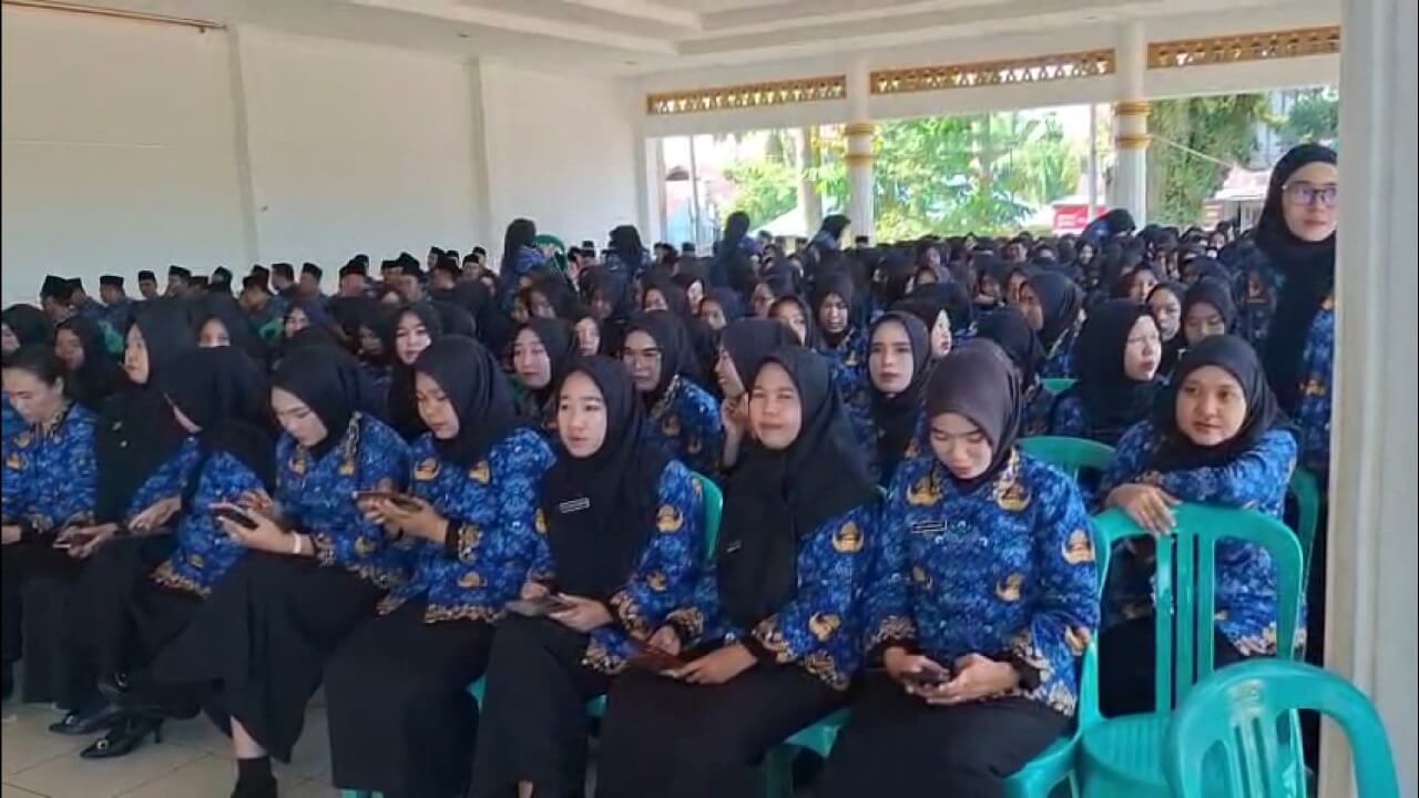 Tiga ASN di Bengkulu Selatan Terima Penghargaan Satyalancana Karya Satya dari Presiden Prabowo