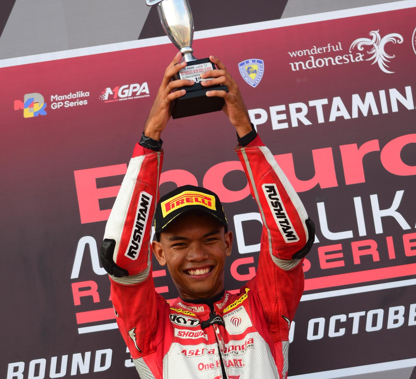 Membanggakan, Pebalap Astra Honda Raih Dua Gelar Juara Nasional di Mandalika Racing Series