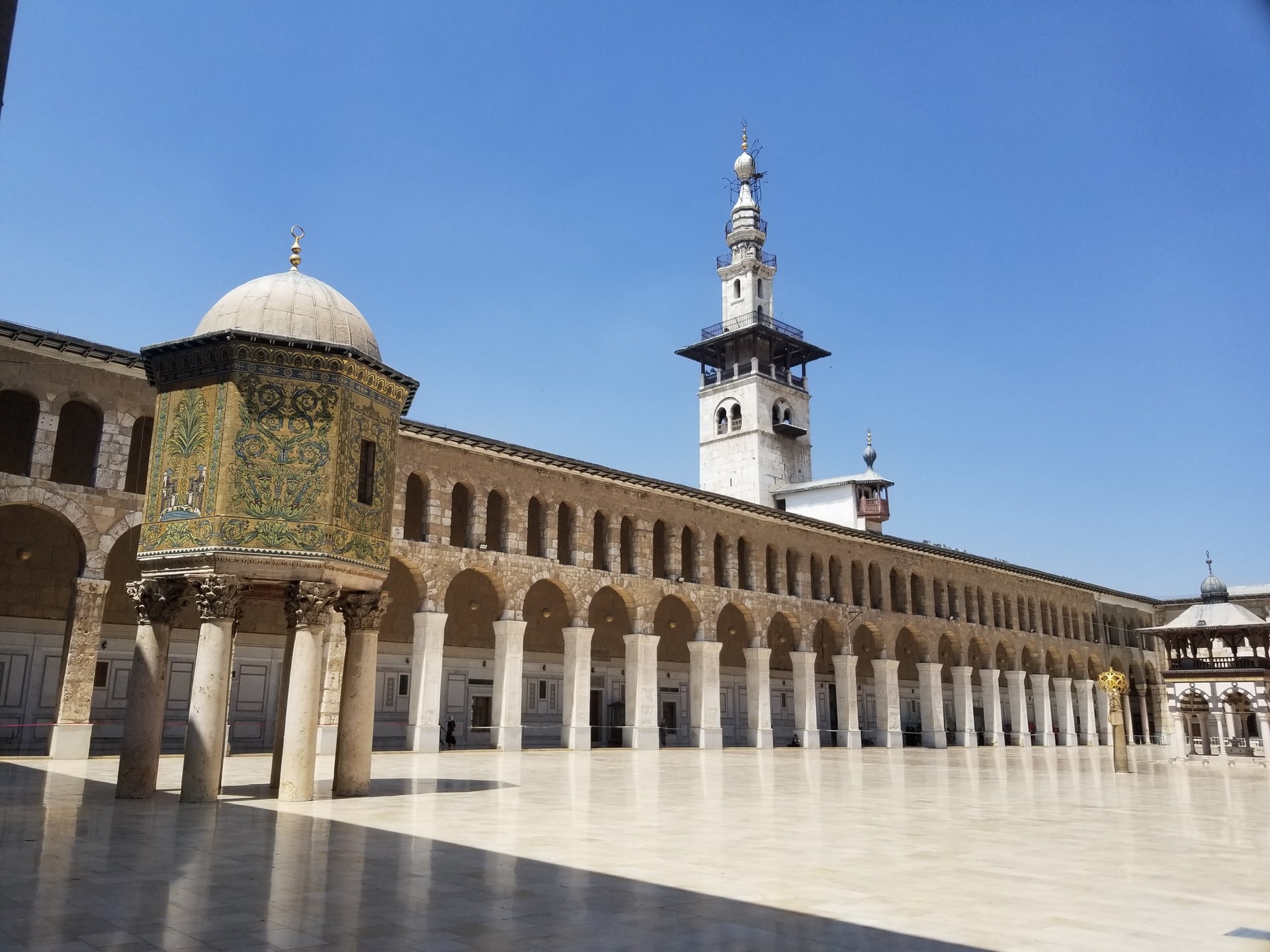 Kelak Menjelang Kiamat, Nabi Isa akan Turun ke Bumi, Tempatnya di Masjid Ini 