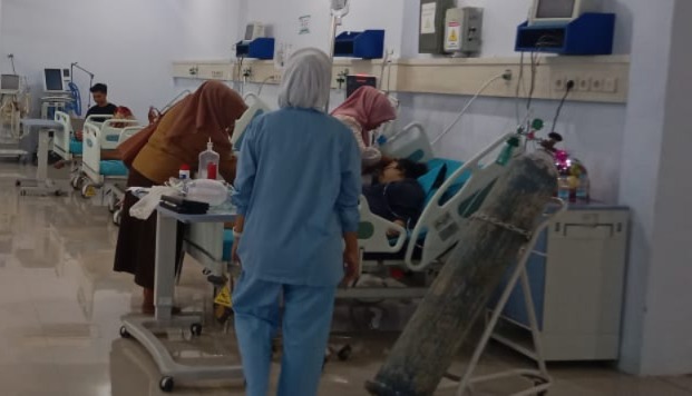 Kapal Wisatawan Pulau Tikus Karam: Anak Kades Masih Terbaring di ICU RS Bhayangkara