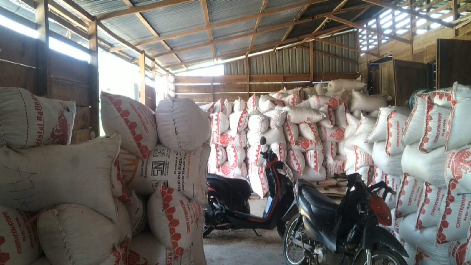 1.378 Ton Pupuk Subsidi Telah Disalurkan ke Masyarakat Lebong, Penyaluran Terbanyak di Kecamatan Ini 