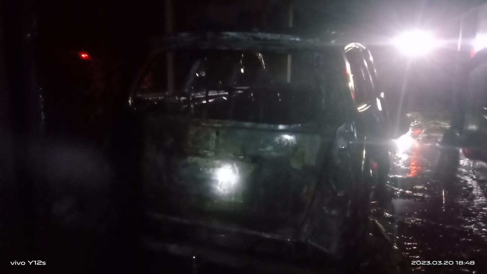 Motor Dibakar OTD, Mobil dan Rumah Nyaris Habis Terpanggang