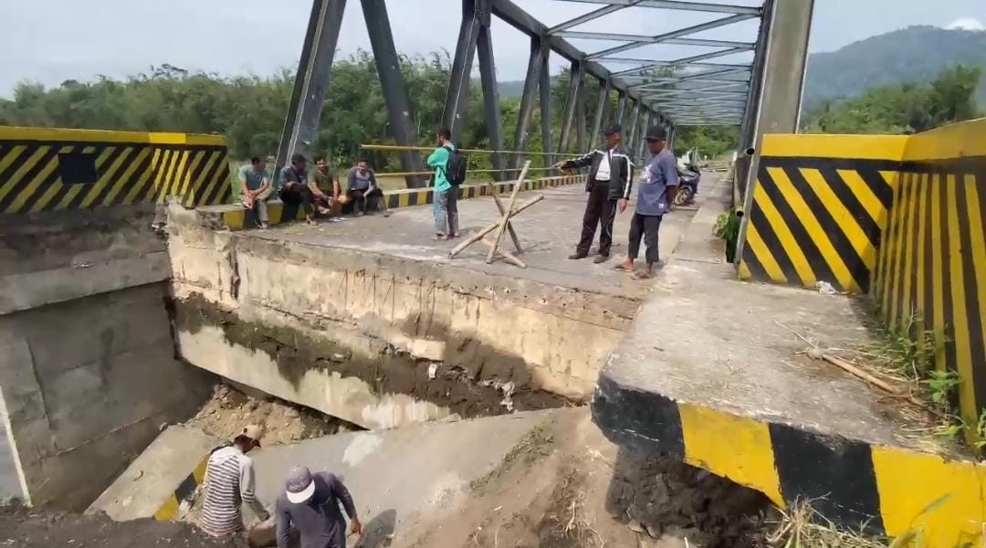 Ini Rencana Perbaikan Jembatan Ambruk Penghubung 2 Kecamatan di Rejang Lebong