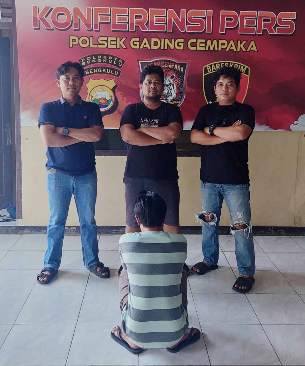 Kakak Pukul Teman Pria Adik Berujung Ditangkap Polisi 