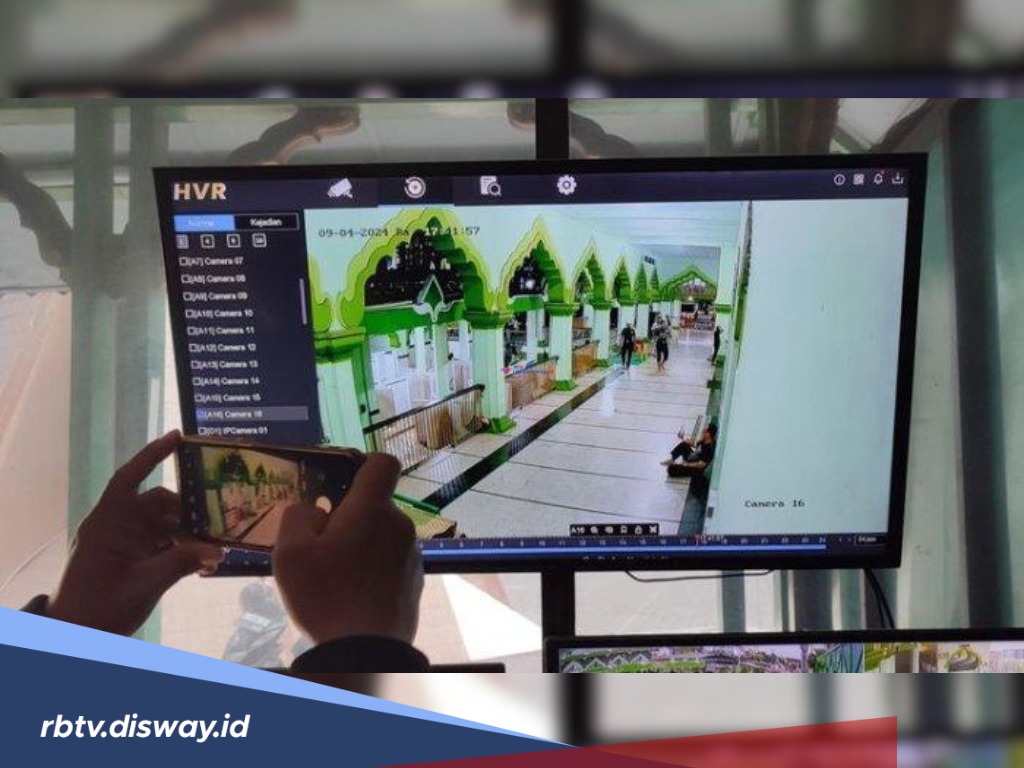 Miris! Pria Ini Diduga Video Call Mesum di Masjid, Polisi Dalami Identitas Pelaku