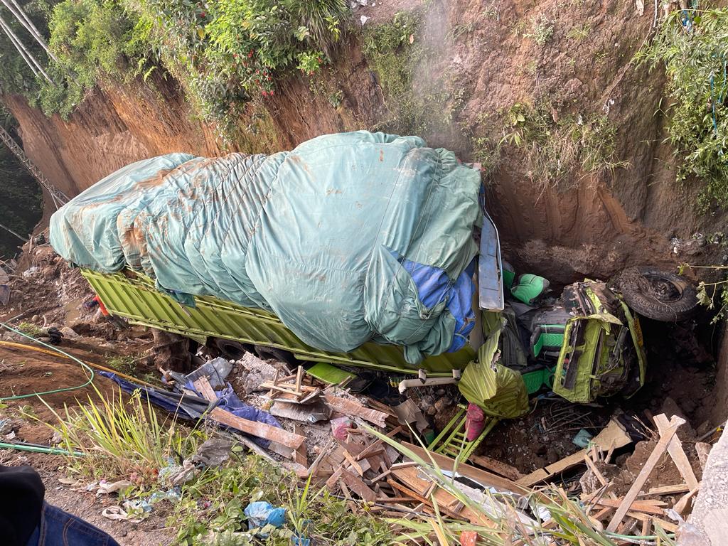 Tabrakan Beruntun 5 Kendaraan, Diduga Ada yang Rem Blong, 1 Orang Meninggal Dunia