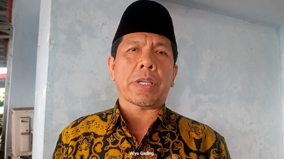 Apa Benar Mobnas Gubernur Helmi Hasan Menunggak Pajak? Cek Faktanya
