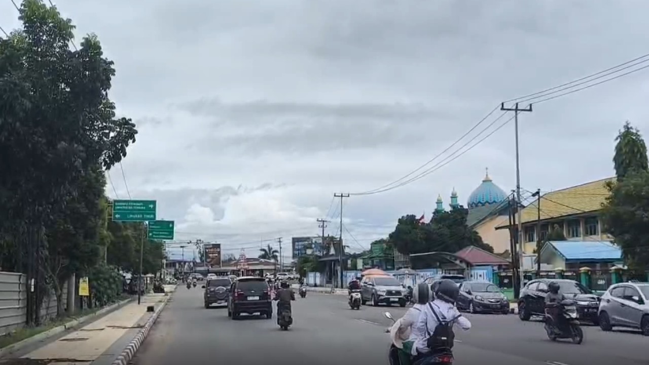 Dea Ananda Dijambret Ketika Melintas di Jalan Cendana, Barang Senilai Rp 4 Juta Melayang