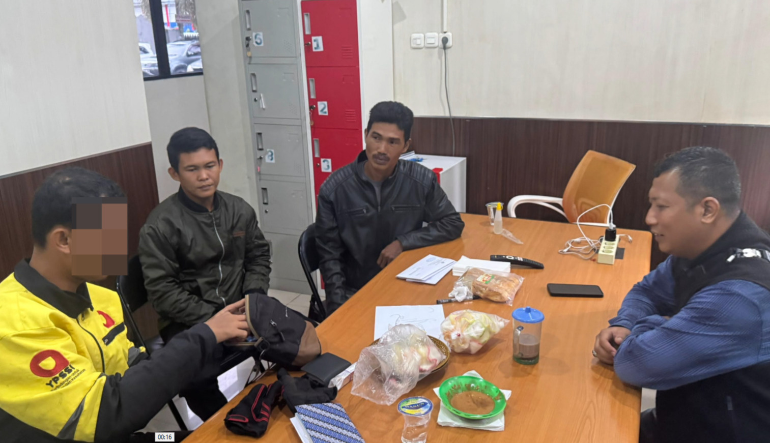 Kang Ojol Sebar Konten Asusila di Medsos, Ternyata Demi Ini 