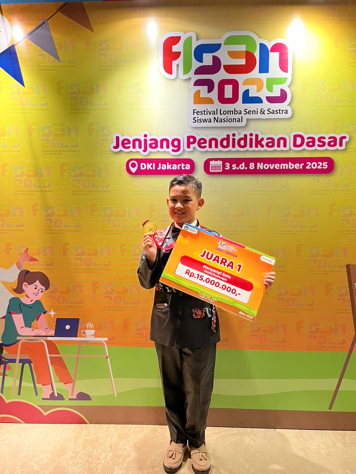 Harumkan Nama Bengkulu, Muhammad Daniel Alfaridzi Juara Nasional FLS3N 2025 Lomba Menyanyi Solo SD 