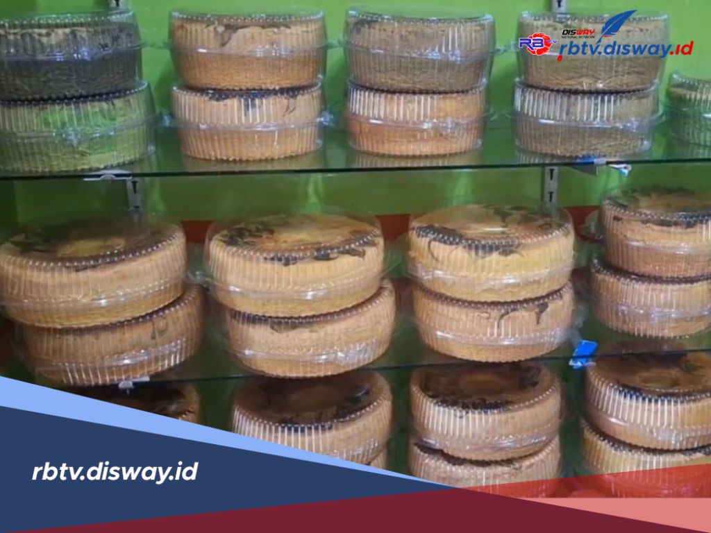 Pedagang Kue Basah Banjir Pesanan, Lapis Legit dan Perboluan Paling Diburu