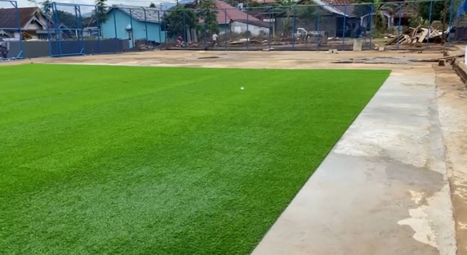 Belum 24 Jam Terpasang, Rumput Sintetis di Sport Center Lebong Dicuri