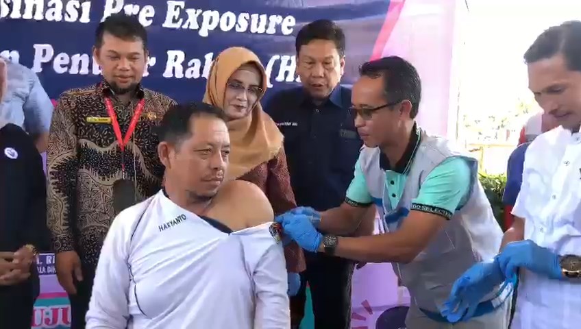 Tercatat 54 Kasus Rabies, Tenaga Vaksinator HPR Divaksinasi