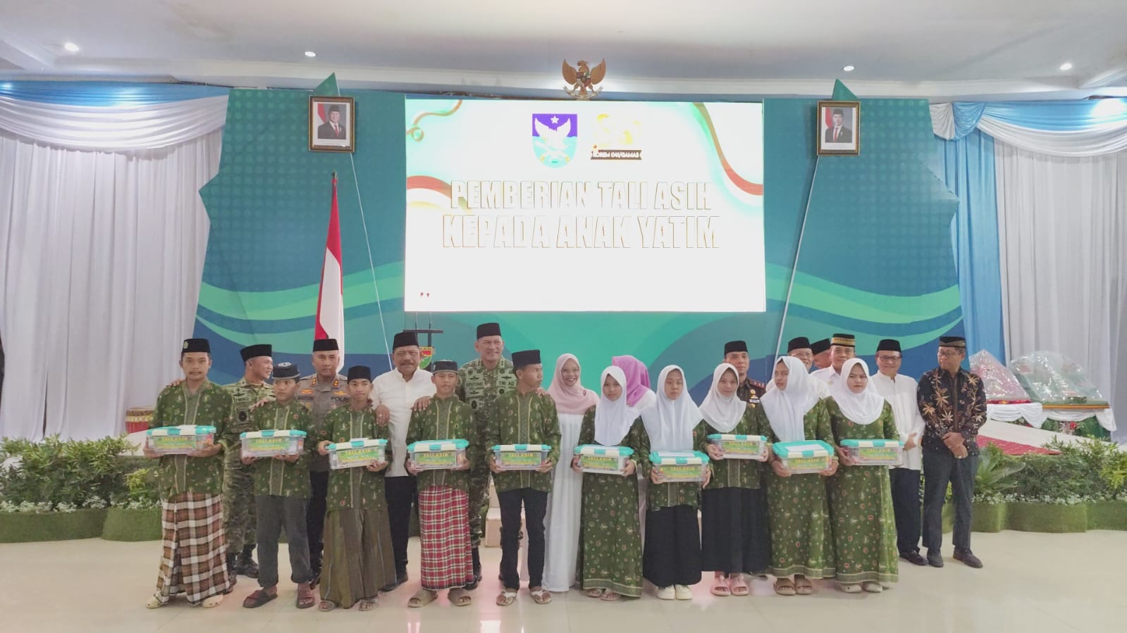 Syukuran HUT ke-80 Korem 041/Gamas dan Buka Bersama Pangdam XXI/Radin Inten 