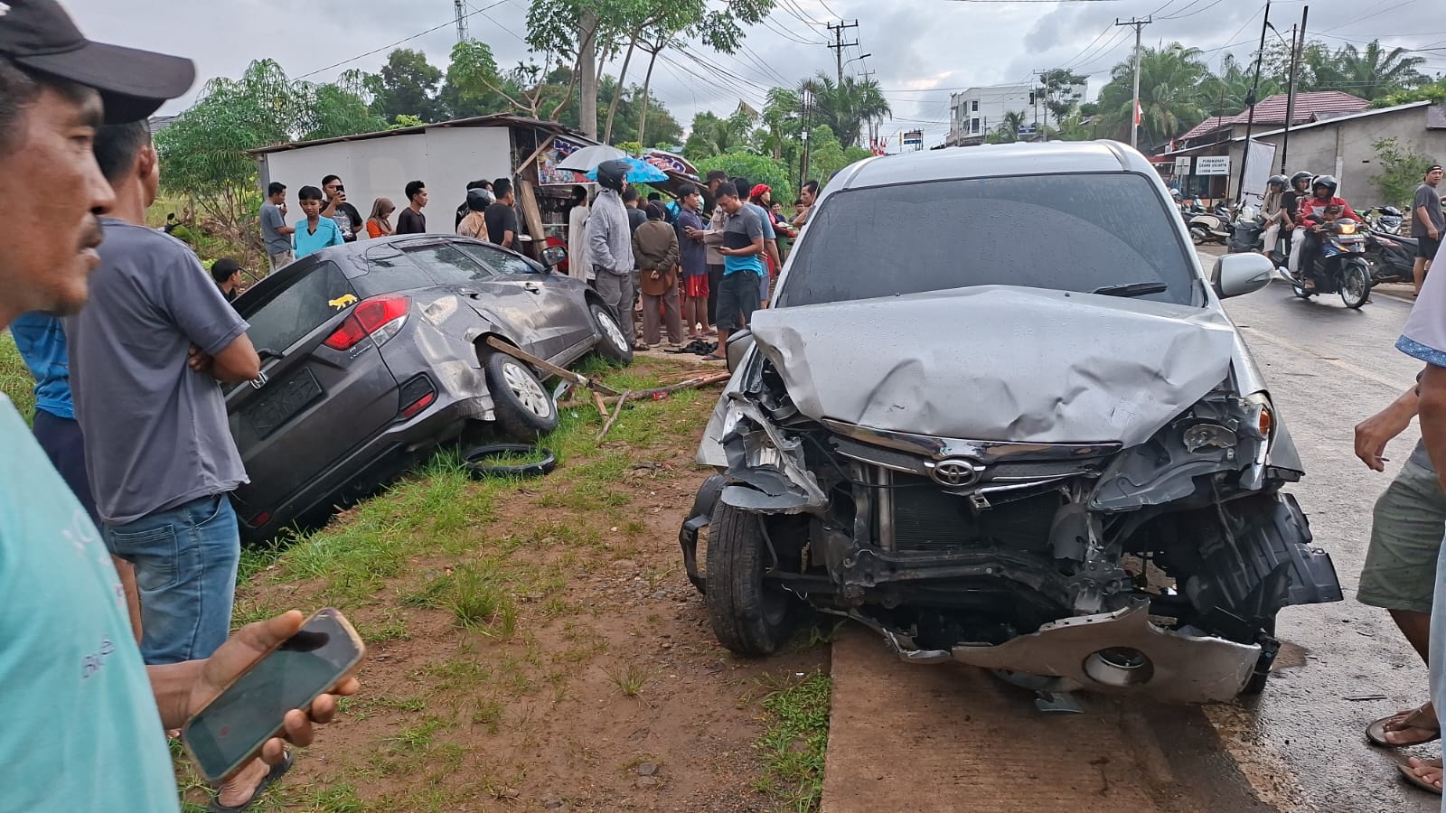 2 Mobil dan 2 Motor Terlibat Kecelakaan di Pekan Sabtu