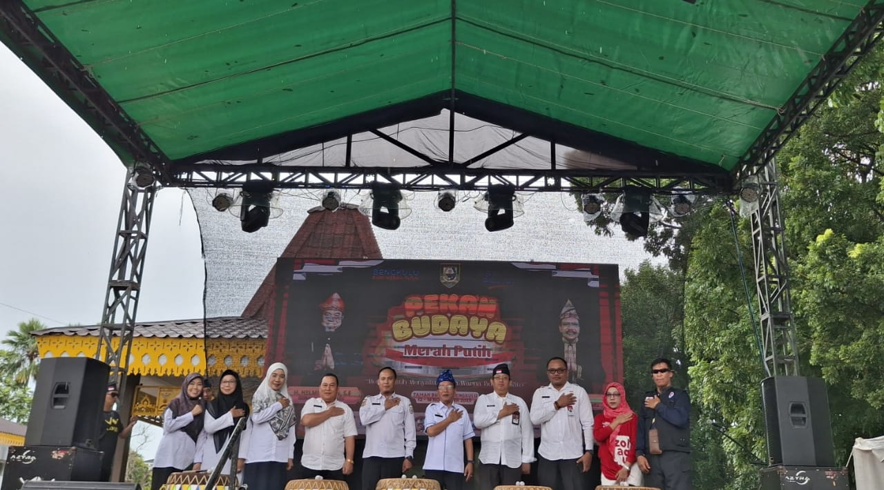 Pekan Budaya Merah Putih 2025 Dibuka, Ada Lomba Calabur hingga Bazar UMKM 