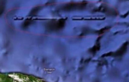 Gempar! Ditemukan Tembok Raksasa 110 KM di Bawah Laut Papua, Dibangun Ras Raksasa?