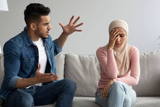 Jasa Istri Tidak Terukur Materi, Ini 6 Alasan Suami Dilarang Membentak Istri Ketika Marah