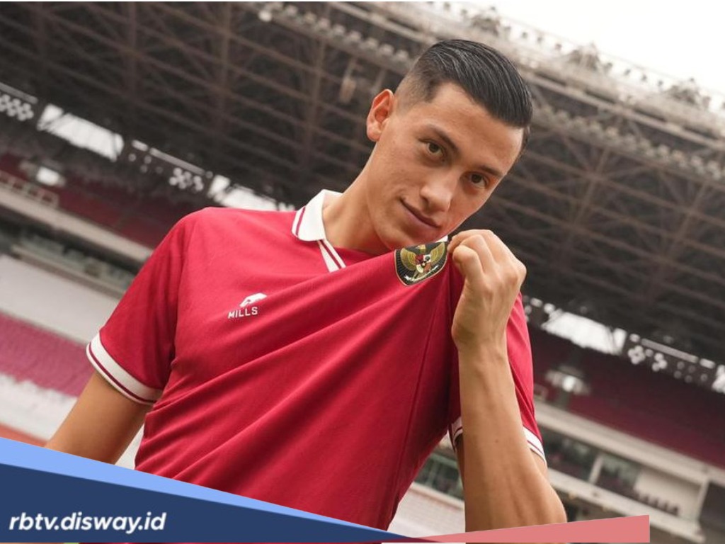 Profil Jay Noah Idzes, Bek Berdarah Semarang yang Punya Karir Mentereng di Sepak Bola 