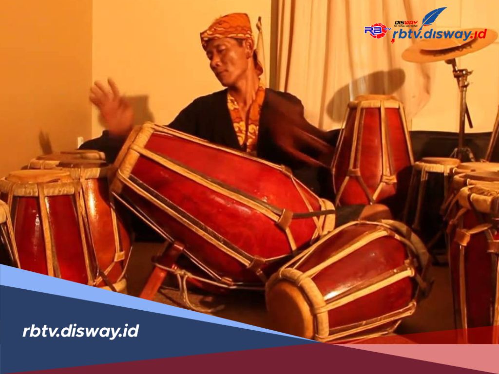 Jangan Menabuh Gendang Pada Malam Satu Suro di Lereng Gunung Lawu, Bahaya Jika Dilanggar 