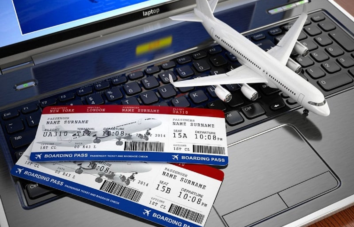 Zaman Serba Online, Begini Cara Memesan Tiket Pesawat dari Rumah, Cukup Pakai HP